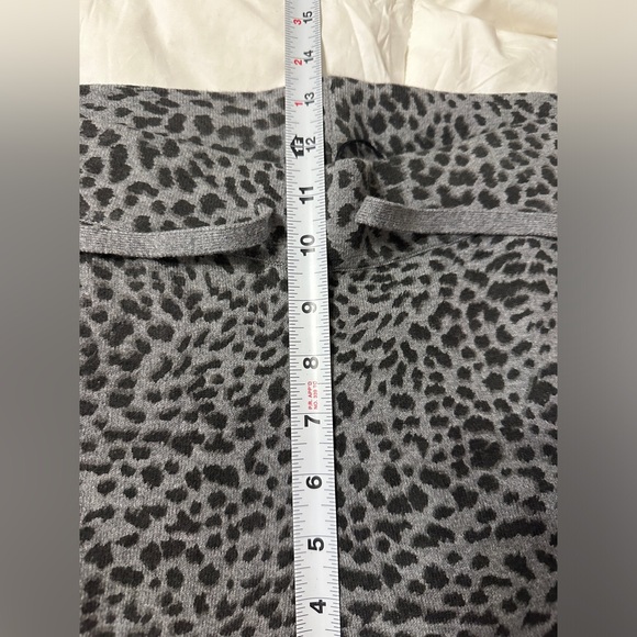 Monrow Mini Leopard Sport Cashmere Blend Sweatpants - NWT - Size L - Picture 11 of 11